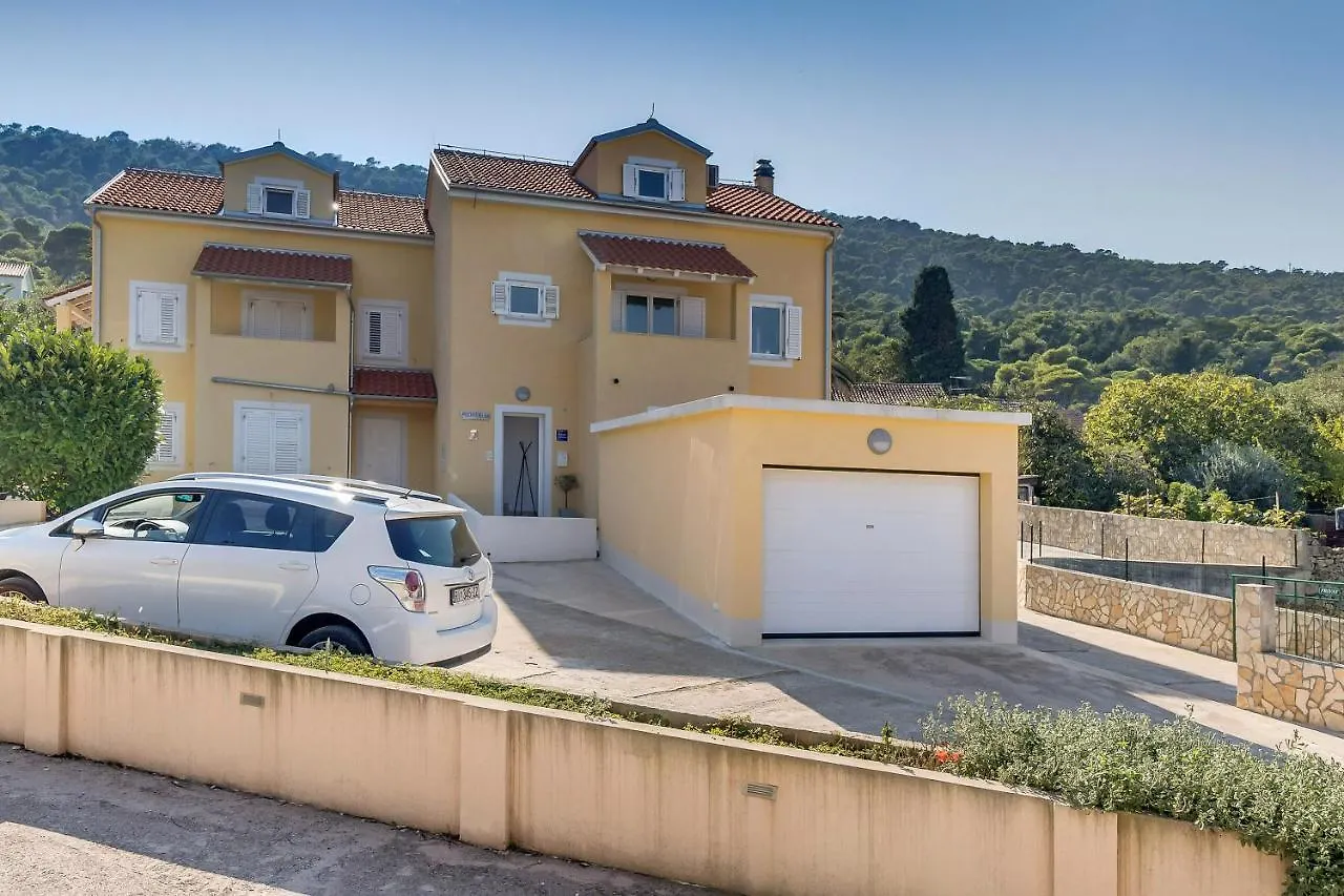 Apartment Karin Lussingrande Croazia